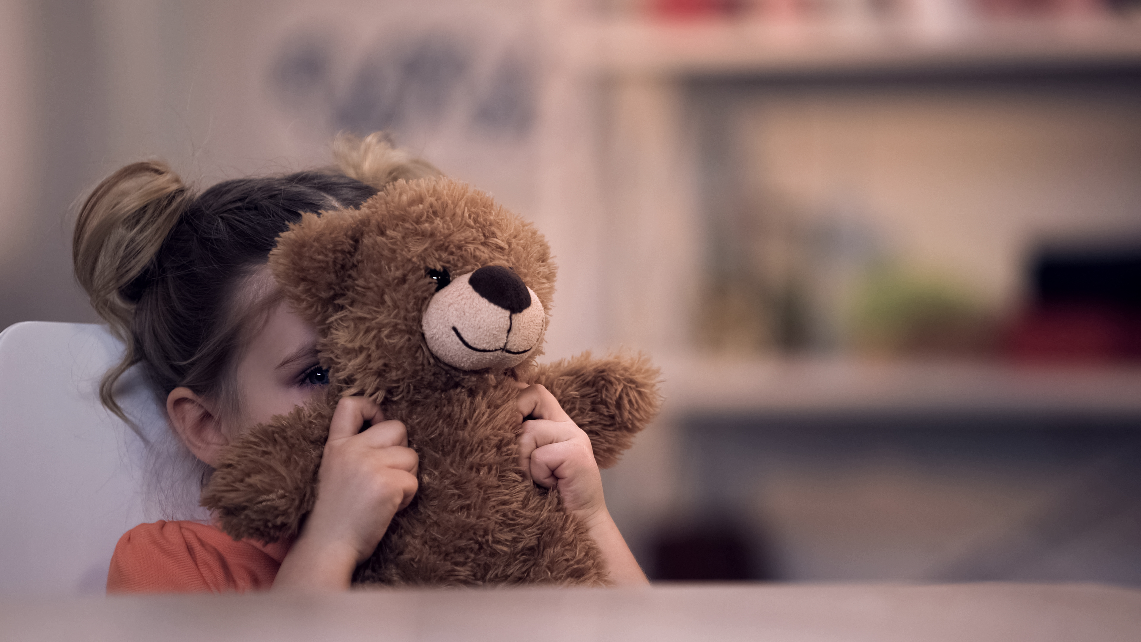 barn med bamse